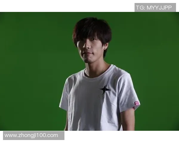 专访DOTA2战队教练杨秀英探讨成功背后的秘诀与挑战